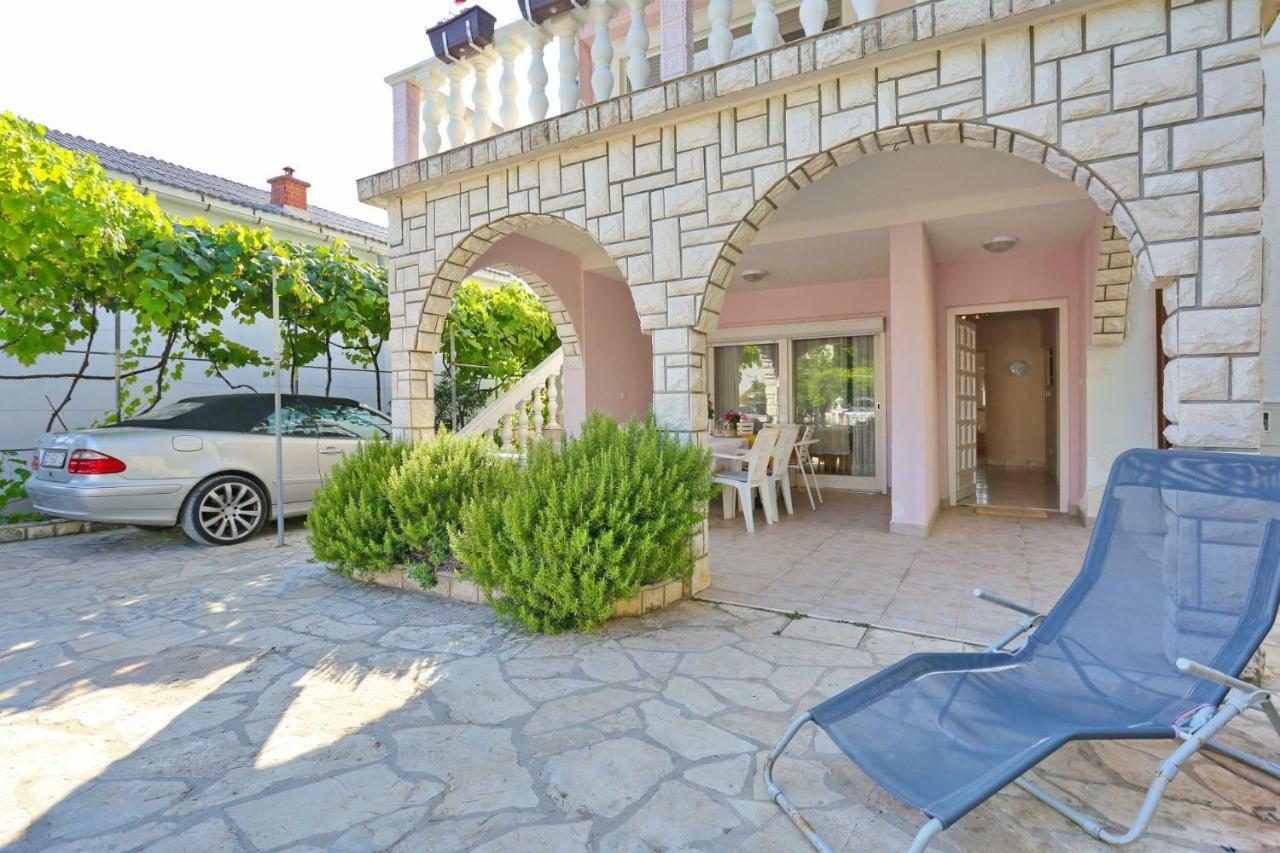 Villa Neyla Vir Exterior foto